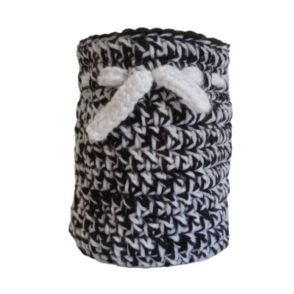 Handmade Black & White Large Acrylic Yarn Crochet Adjustable Drawstring Dice Bag - Picture 2 of 12